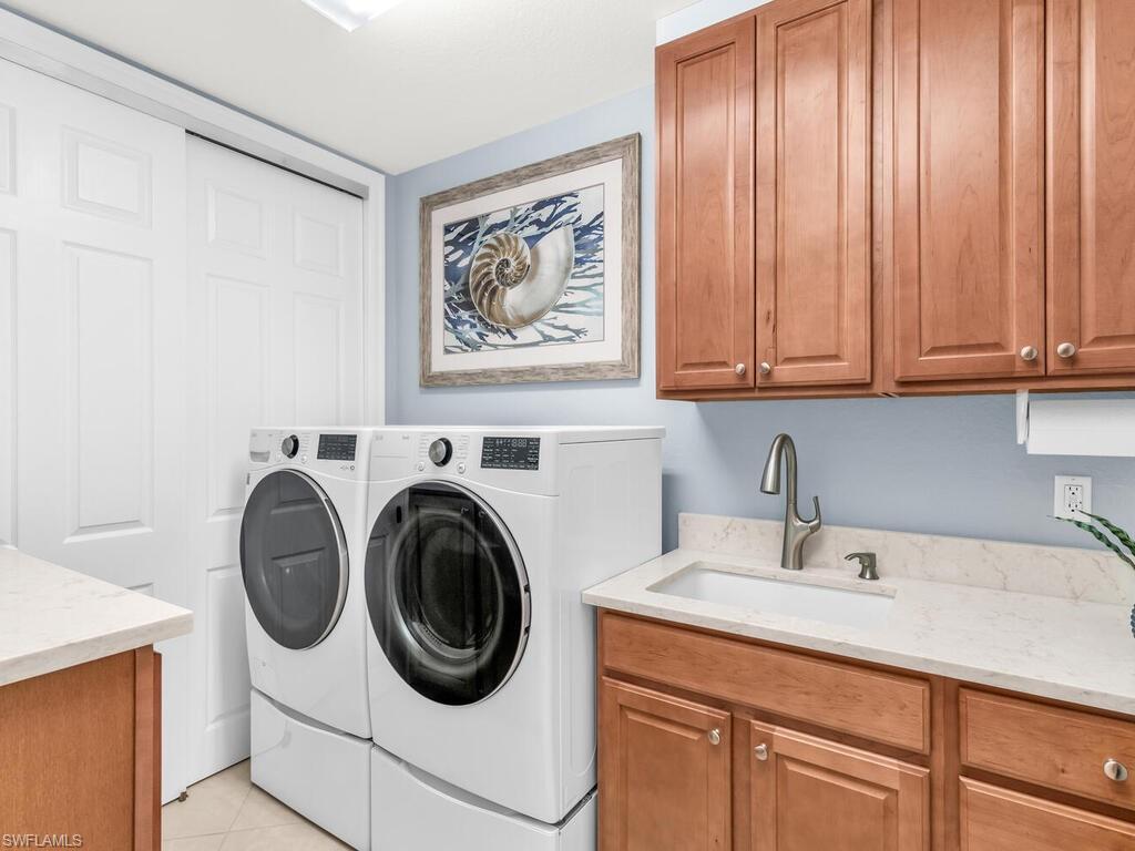 7873 Hawthorne DR # 202, NAPLES Unit: 202