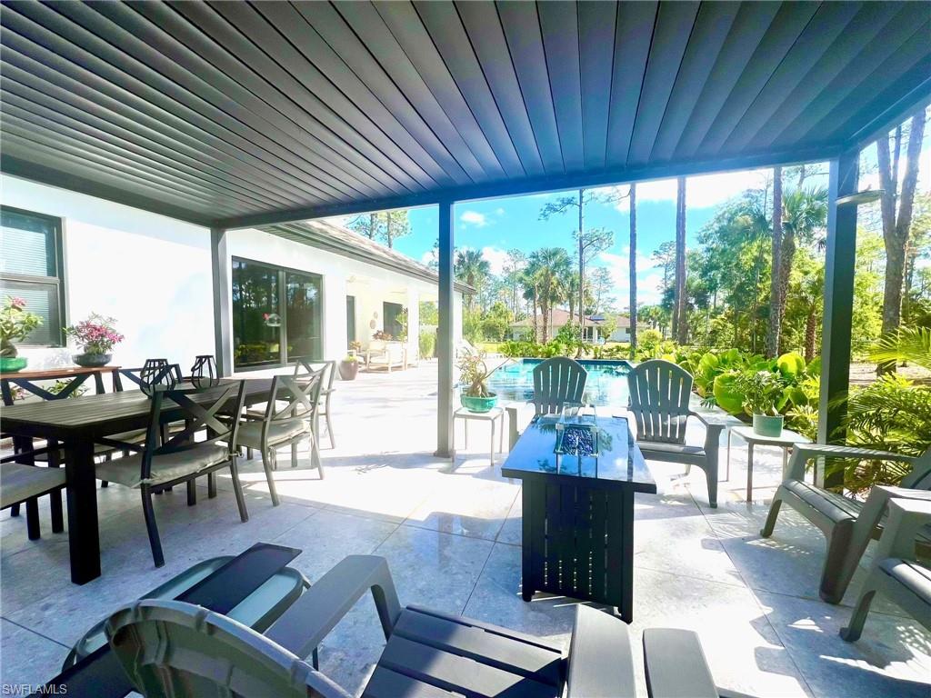 510 12th AVE NE, NAPLES