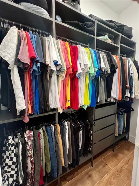 510 12th AVE NE, NAPLES