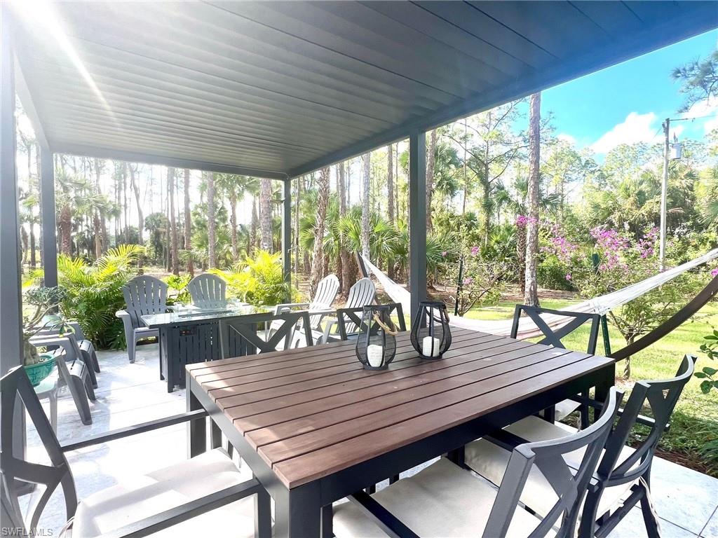 510 12th AVE NE, NAPLES