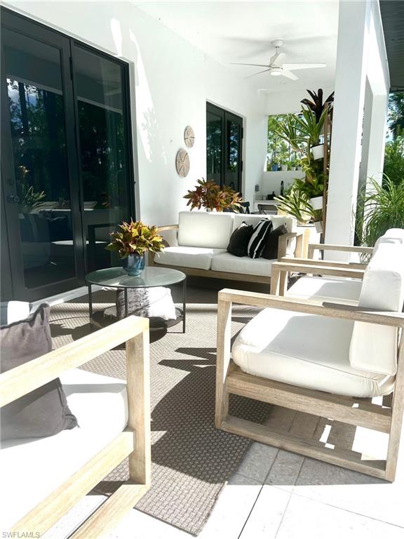 510 12th AVE NE, NAPLES