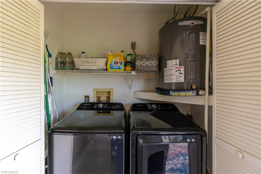 2069 Pine Isle LN # 2069, NAPLES Unit: 2069