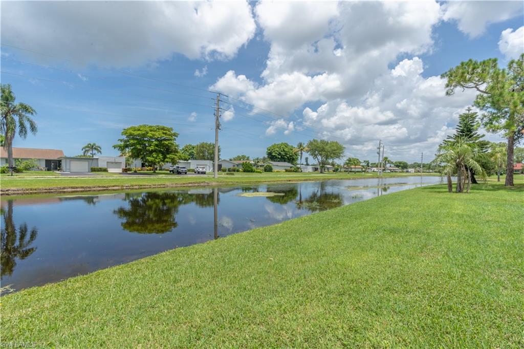 2069 Pine Isle LN # 2069, NAPLES Unit: 2069