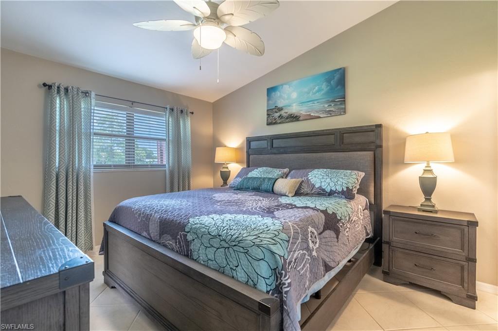 2069 Pine Isle LN # 2069, NAPLES Unit: 2069