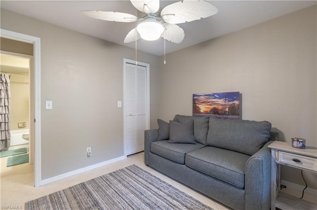 2069 Pine Isle LN # 2069, NAPLES Unit: 2069