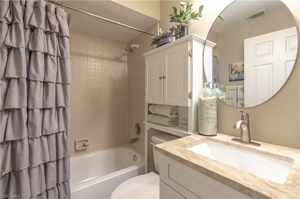 2069 Pine Isle LN # 2069, NAPLES Unit: 2069