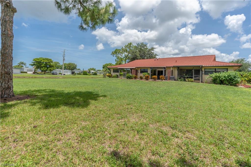 2069 Pine Isle LN # 2069, NAPLES Unit: 2069