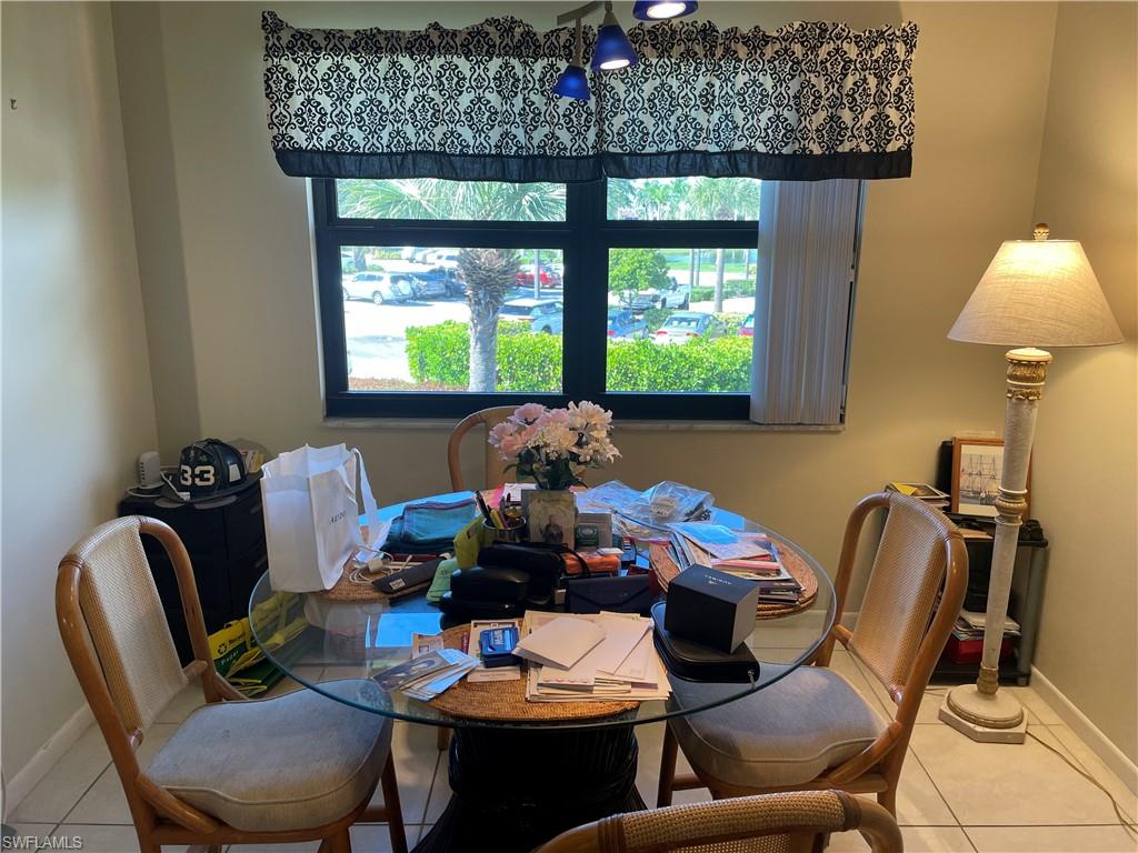 1536 Mainsail DR # 7, NAPLES Unit: 7