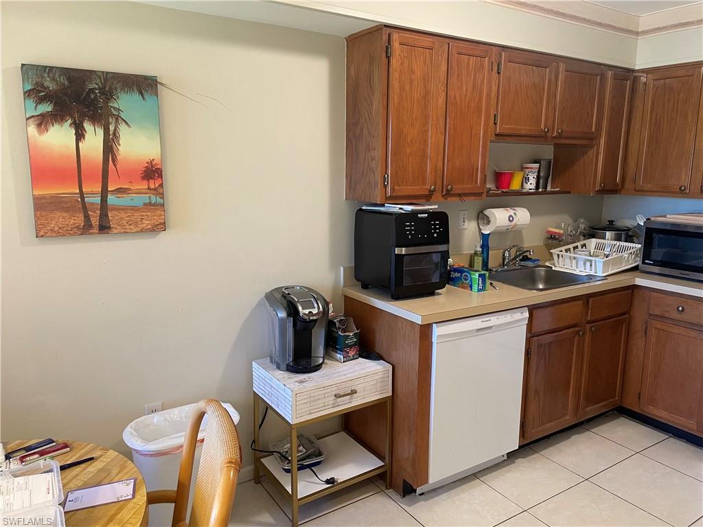 1536 Mainsail DR # 7, NAPLES Unit: 7