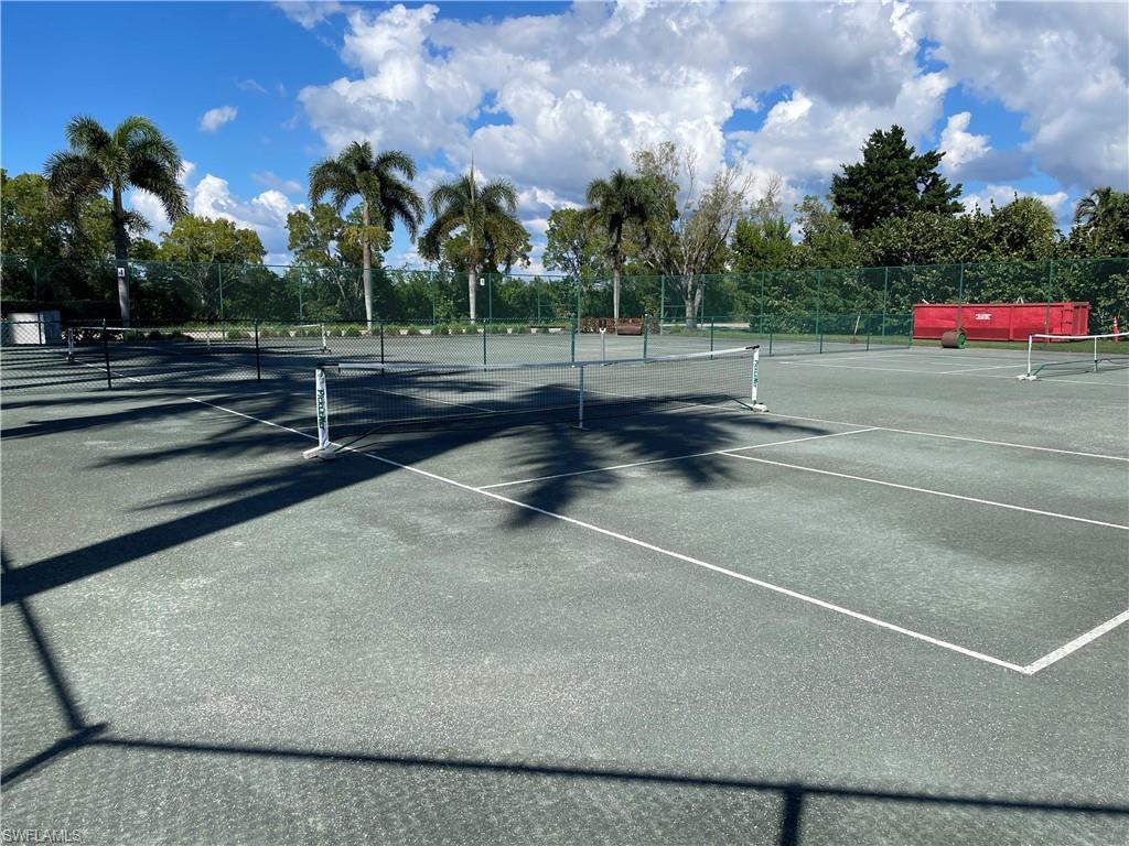 1536 Mainsail DR # 7, NAPLES Unit: 7