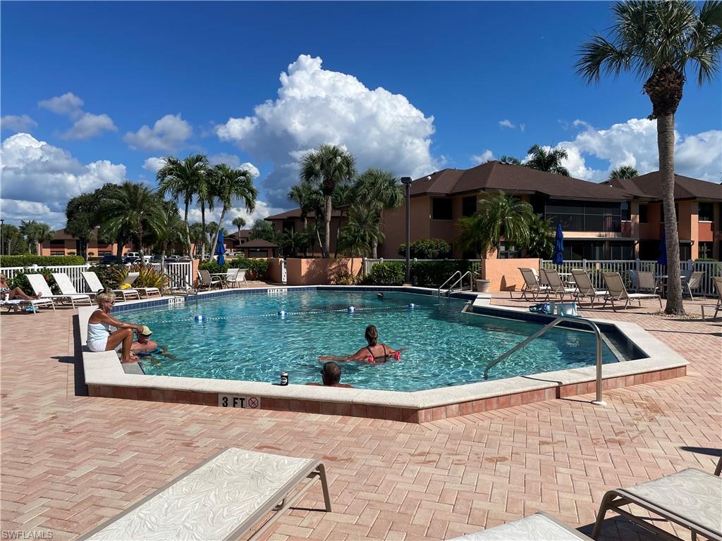 1536 Mainsail DR # 7, NAPLES Unit: 7