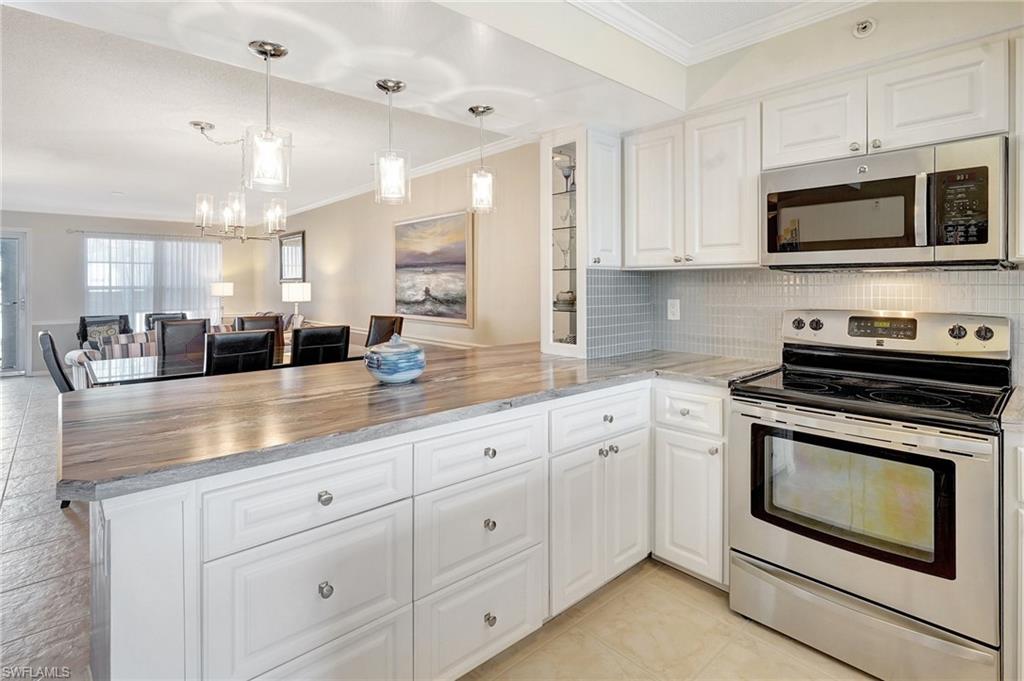 575 Club Side DR # 202 Unit: 4-202