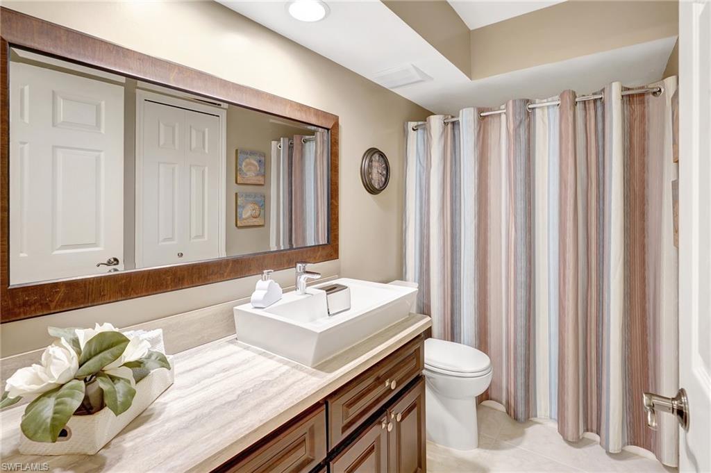 575 Club Side DR # 202 Unit: 4-202