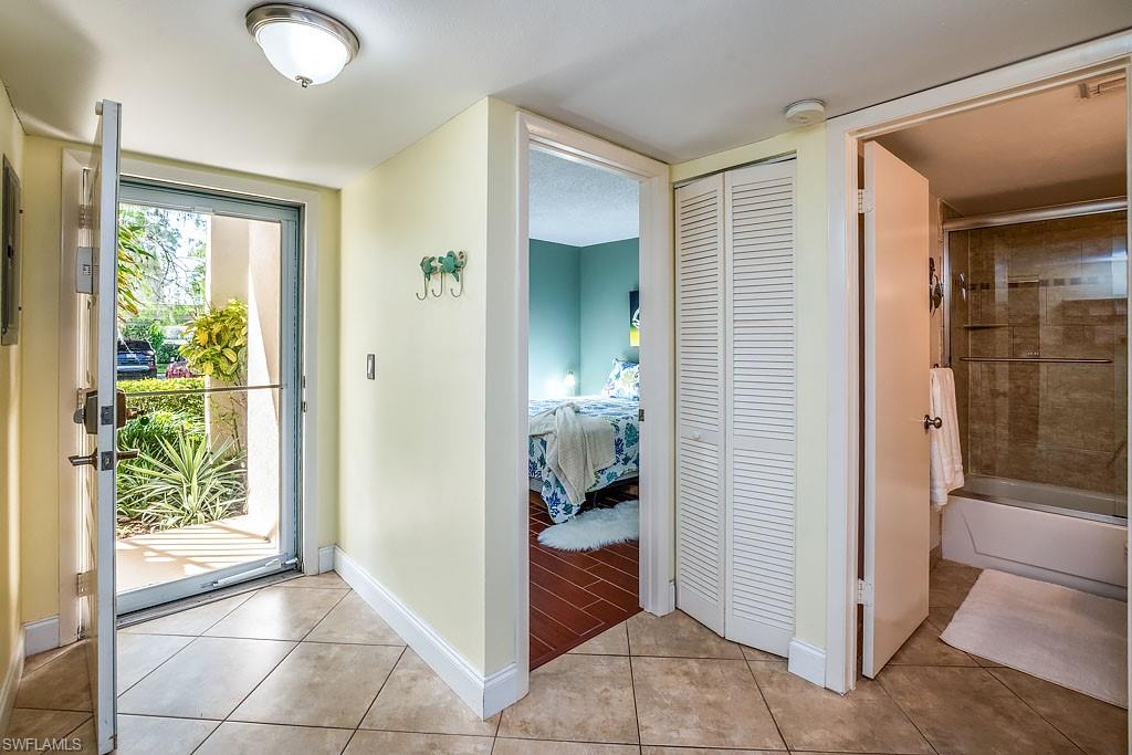 1702 Kings Lake BLVD # 103, NAPLES Unit: 103