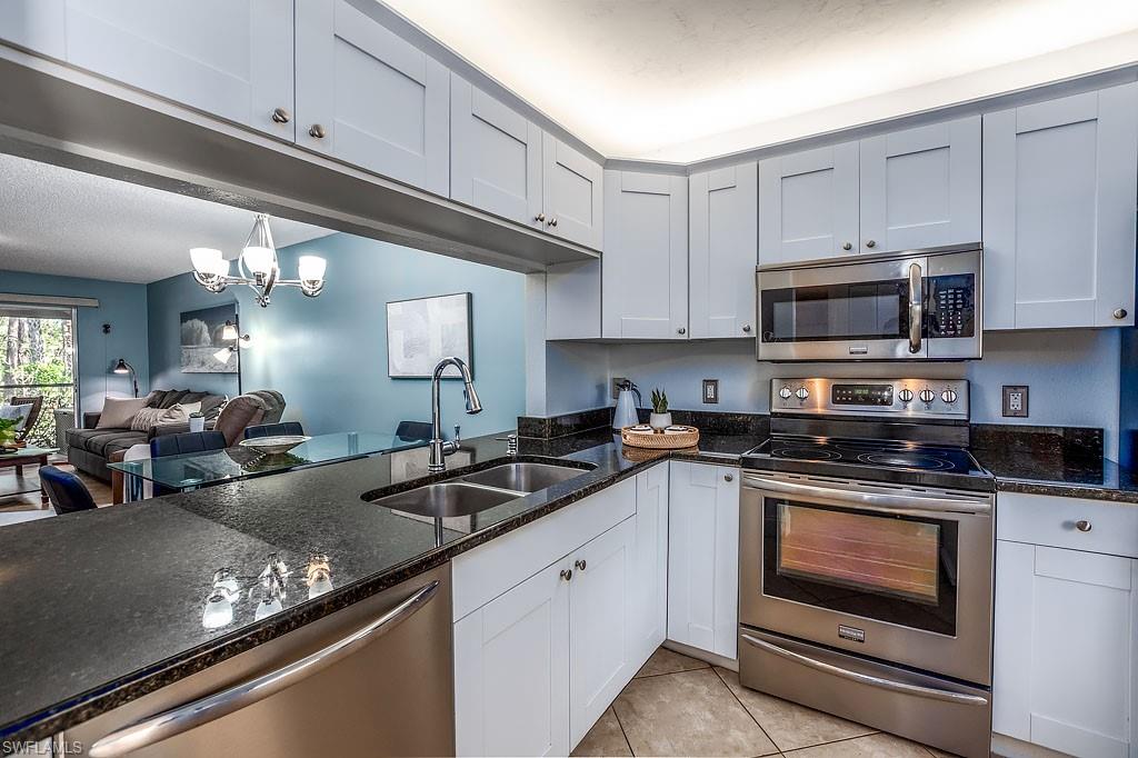 1702 Kings Lake BLVD # 103, NAPLES Unit: 103