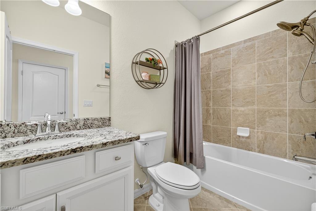 19821 Bittersweet LN, ESTERO