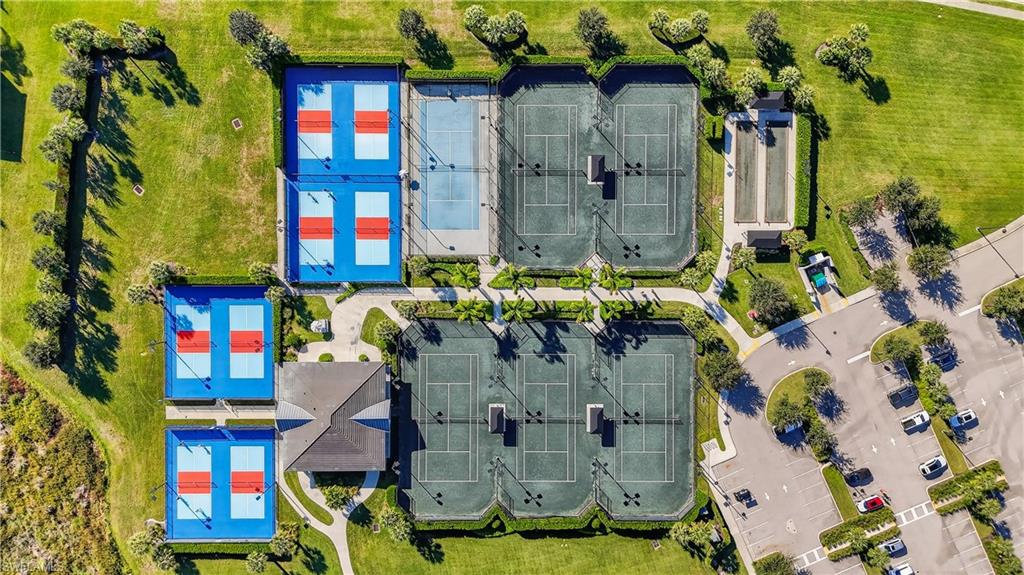 19821 Bittersweet LN, ESTERO