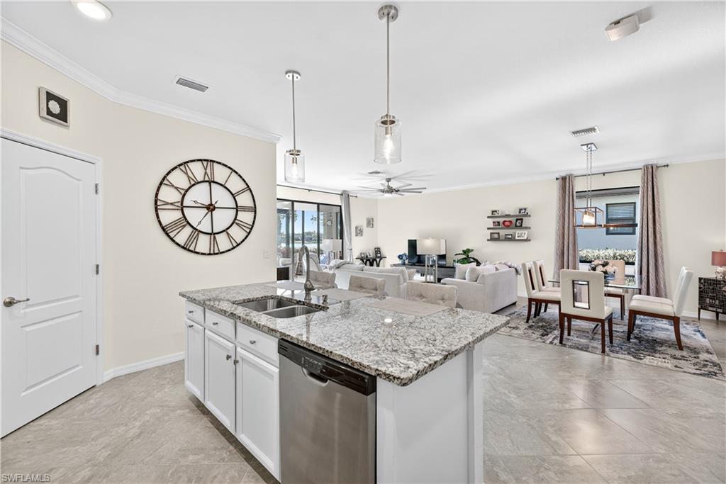 19821 Bittersweet LN, ESTERO