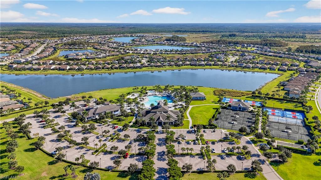 19821 Bittersweet LN, ESTERO