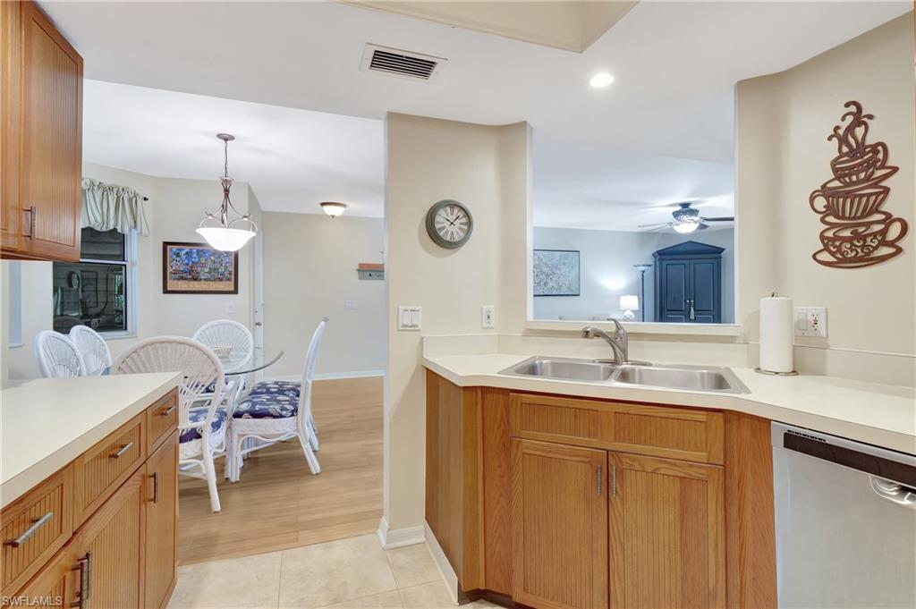 616 Wiggins Bay DR # C14