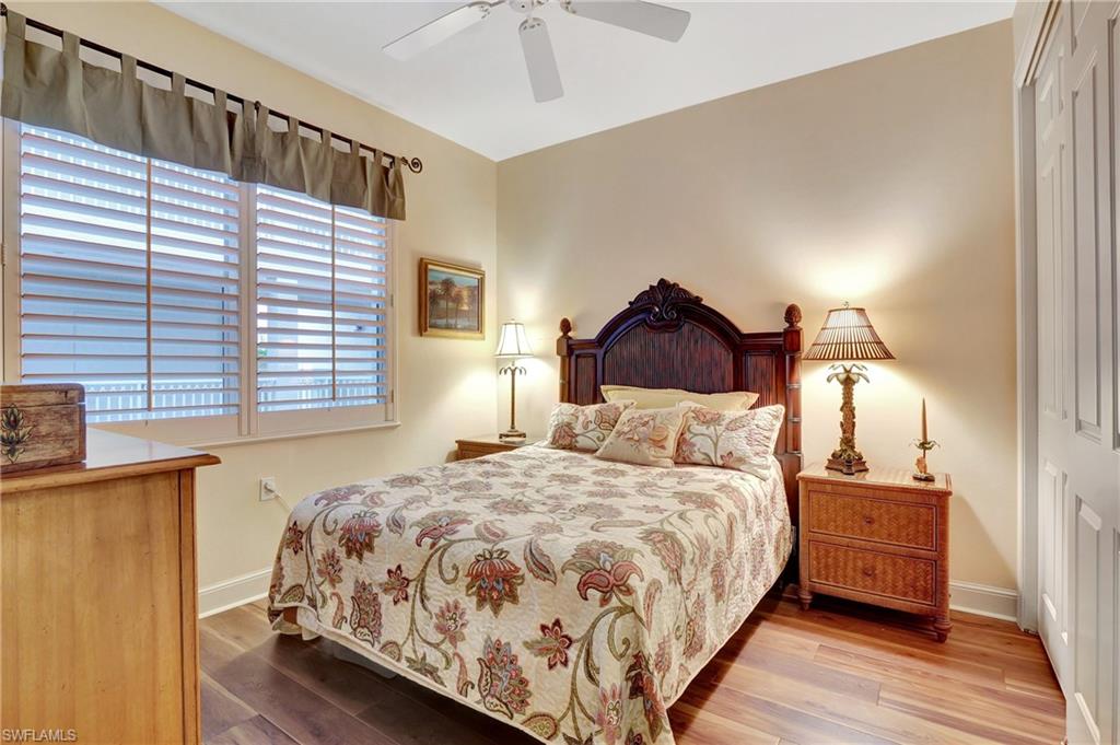 720 Waterford DR # 302, NAPLES Unit: 302