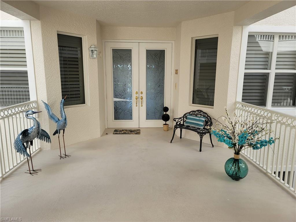 720 Waterford DR # 302, NAPLES Unit: 302