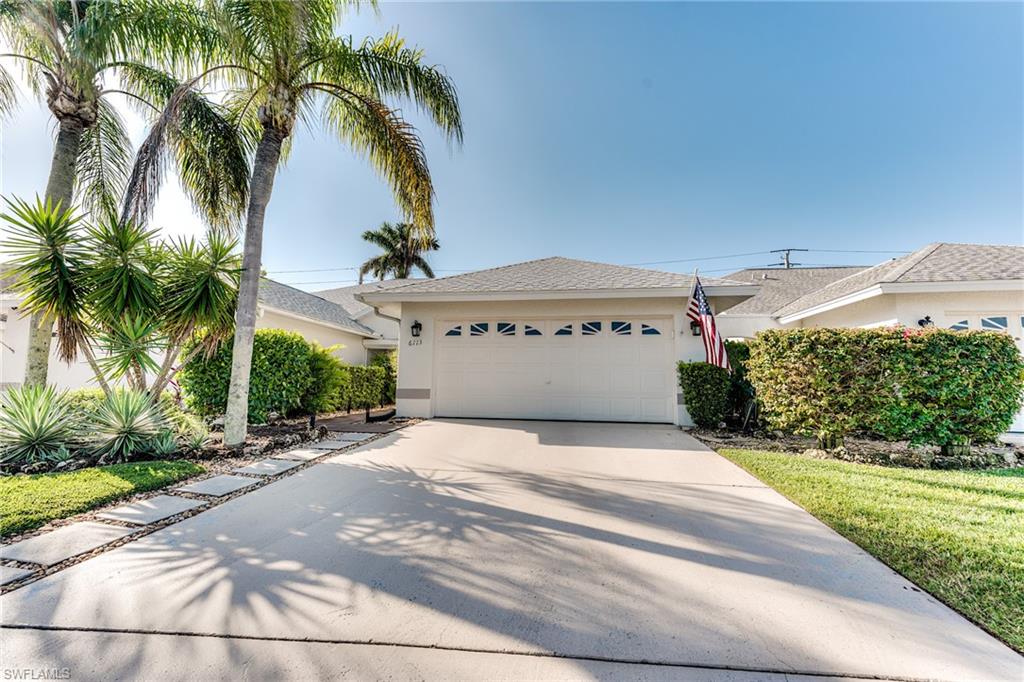 6113 Thresher DR # 202, NAPLES Unit: 202