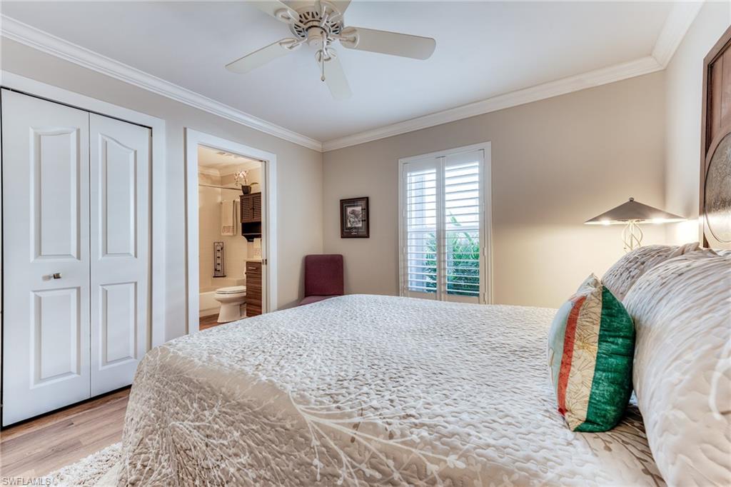 6113 Thresher DR # 202, NAPLES Unit: 202