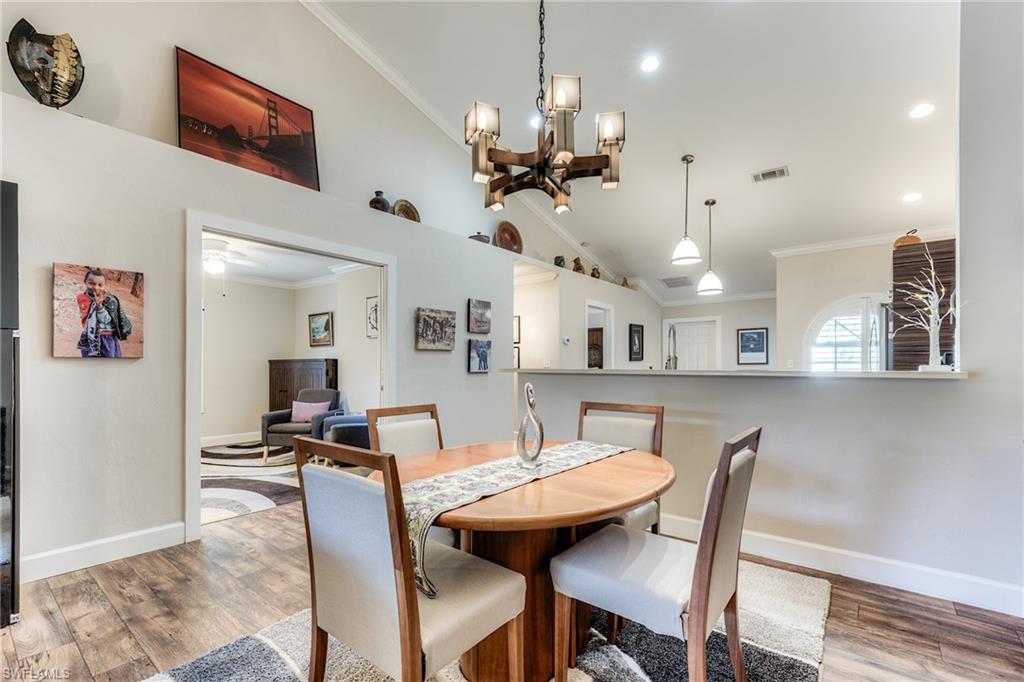 6113 Thresher DR # 202, NAPLES Unit: 202