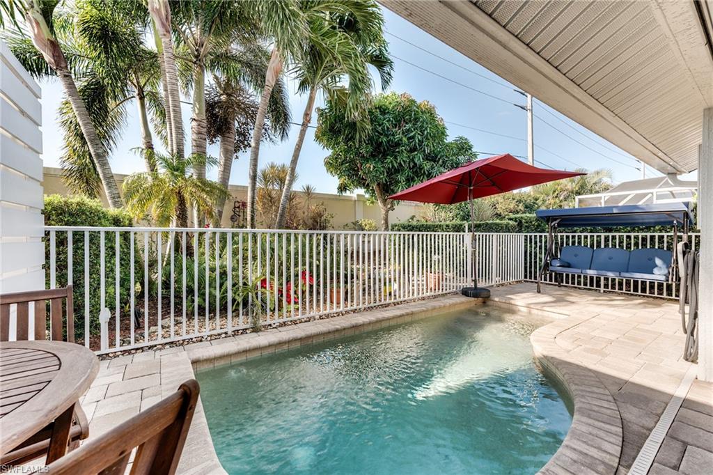 6113 Thresher DR # 202, NAPLES Unit: 202