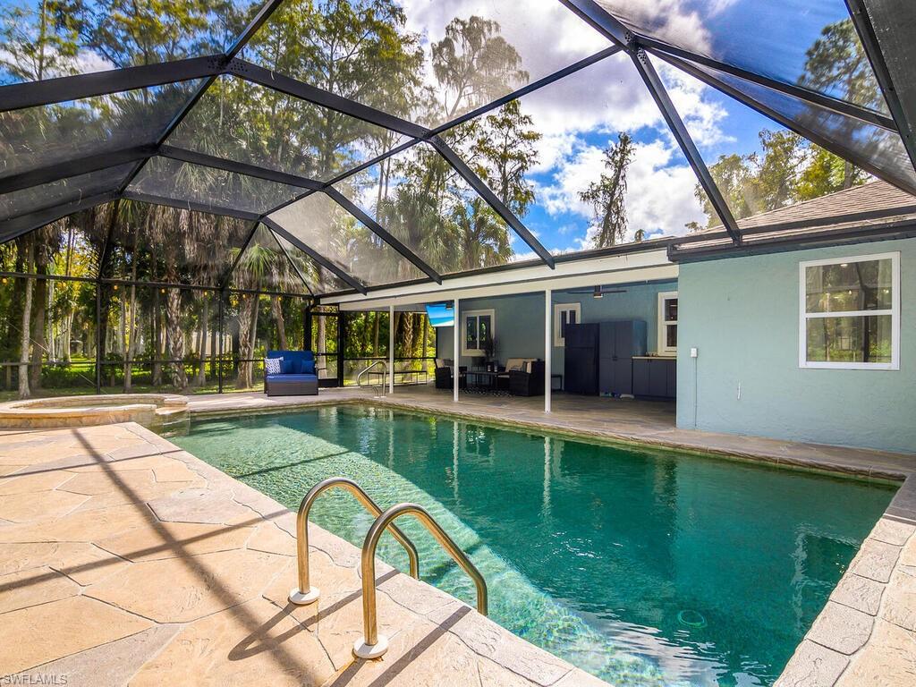 5311 Hickory Wood DR, NAPLES