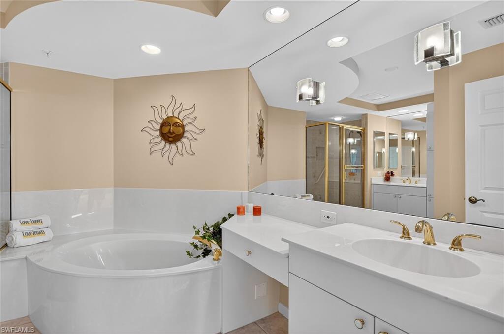 420 Cove Tower DR # 401