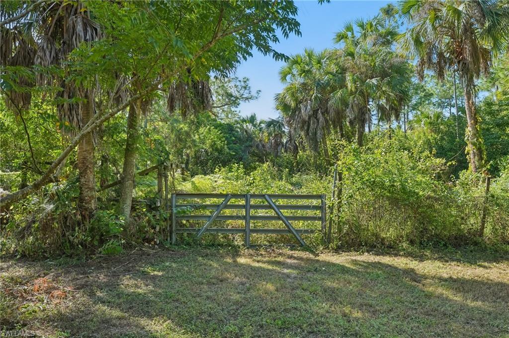 2010 Jung BLVD E, NAPLES