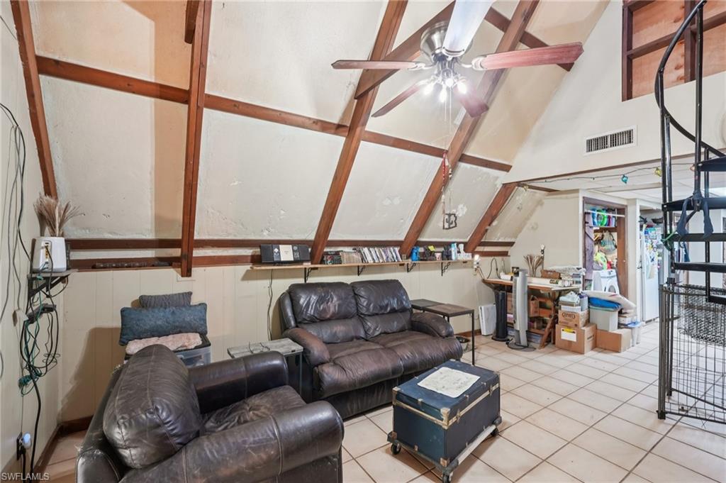 2010 Jung BLVD E, NAPLES