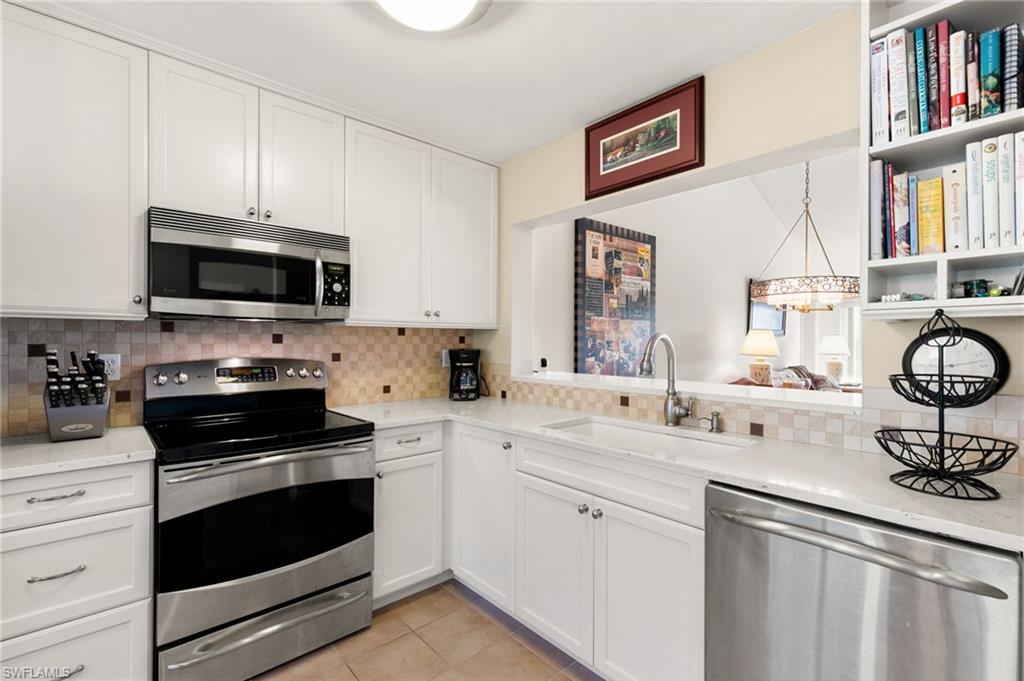 5950 Amherst DR # A306