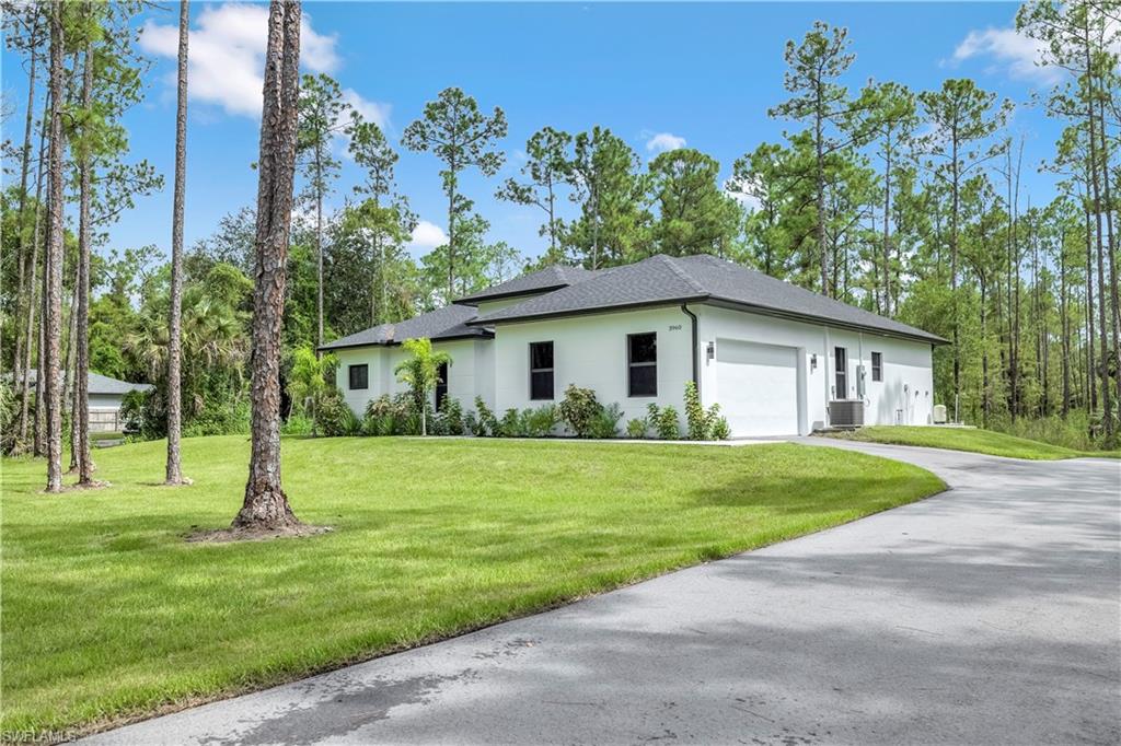 2668 39th Ave NE, NAPLES