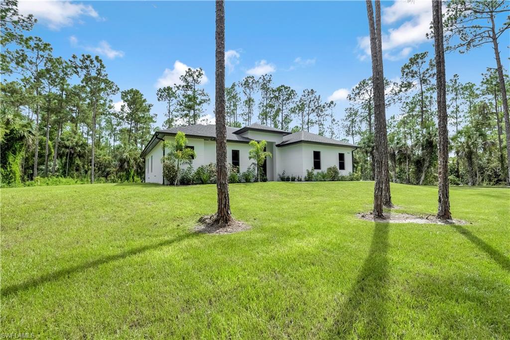 2668 39th Ave NE, NAPLES