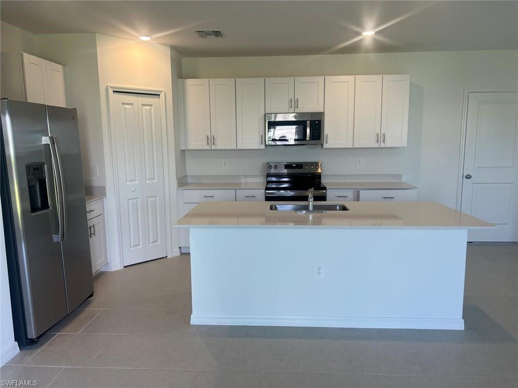 19763 Garden Ridge CT, LEHIGH ACRES