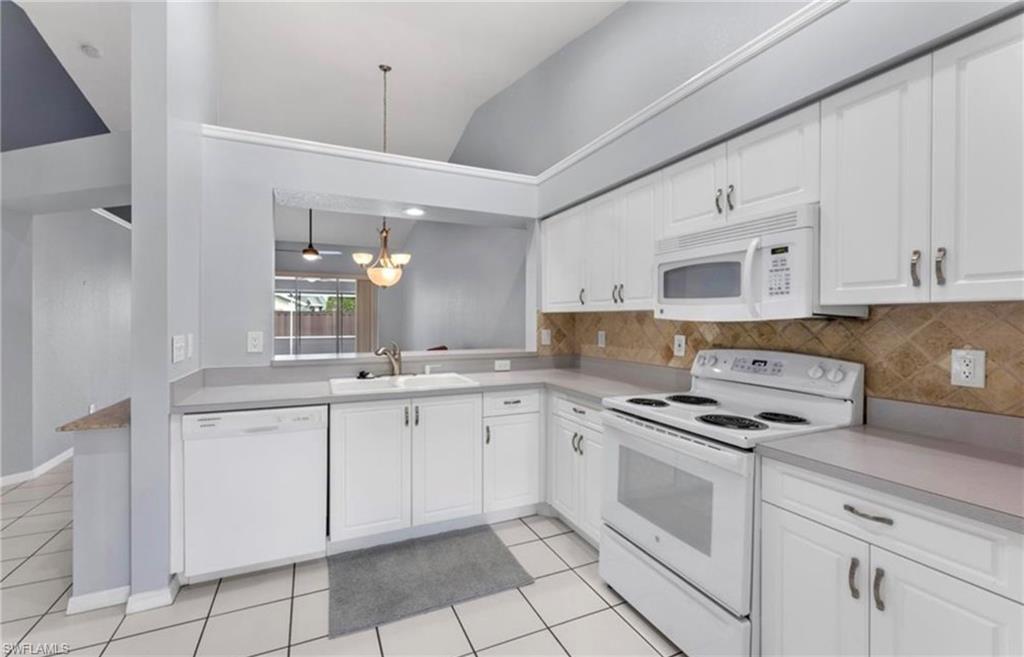 1749 Royal CIR # 1701, NAPLES Unit: 1701