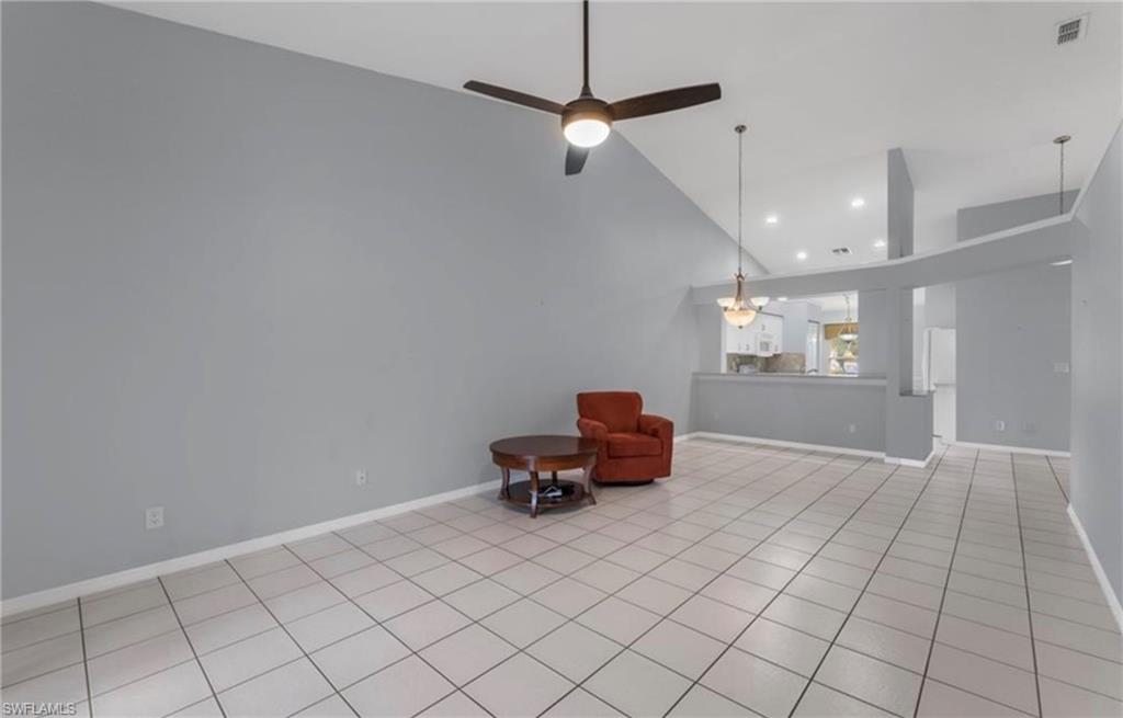 1749 Royal CIR # 1701, NAPLES Unit: 1701