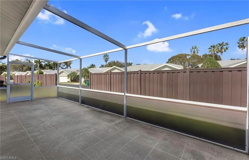 1749 Royal CIR # 1701, NAPLES Unit: 1701