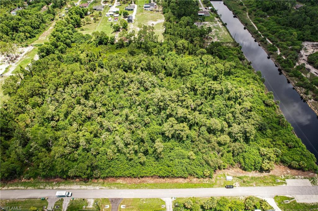 xxxx 16 AVE NE, NAPLES