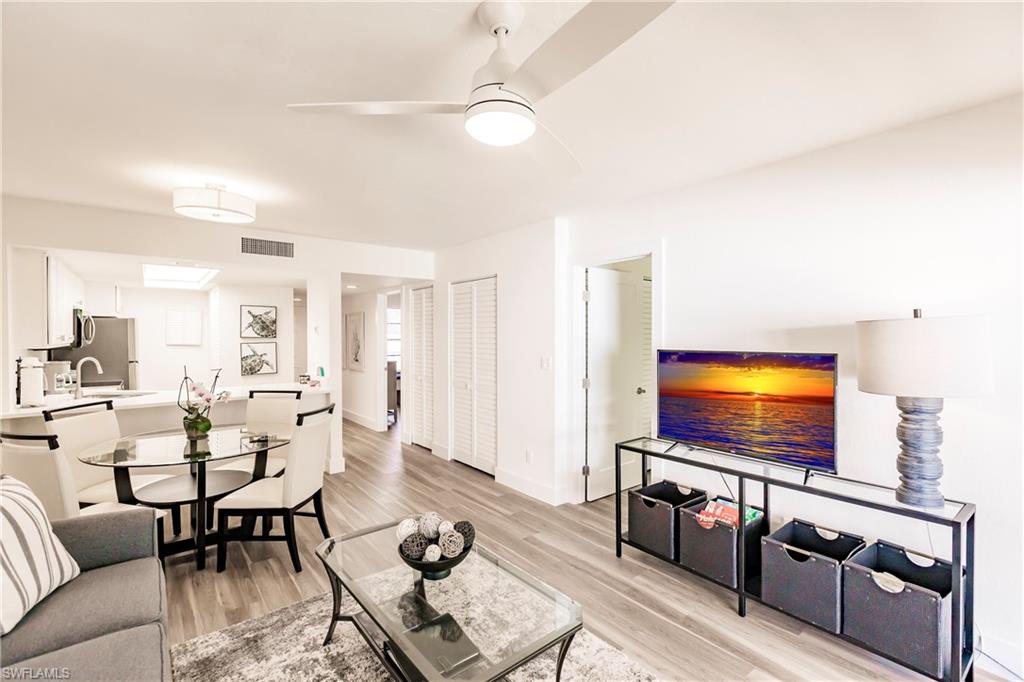 600 Neapolitan WAY # 228