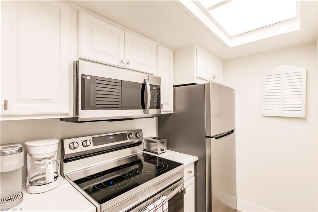 600 Neapolitan WAY # 228