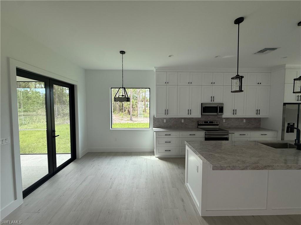 153 Everglades BLVD N