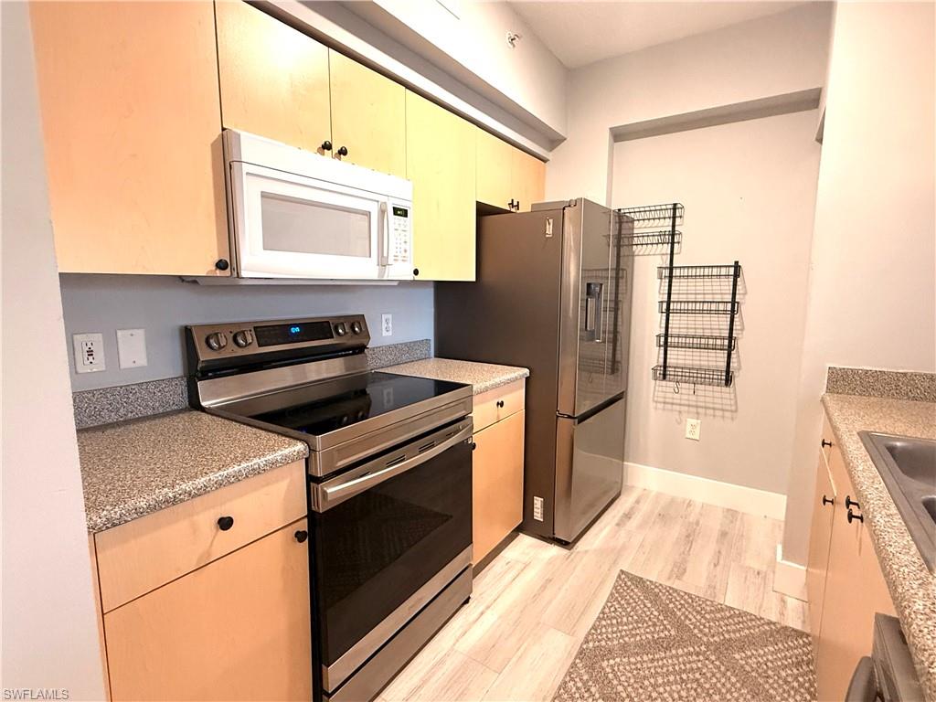 1235 Reserve WAY # 5