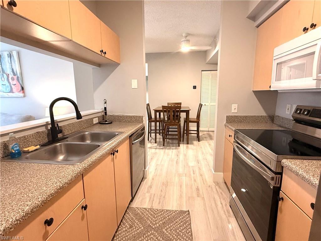 1235 Reserve WAY # 5