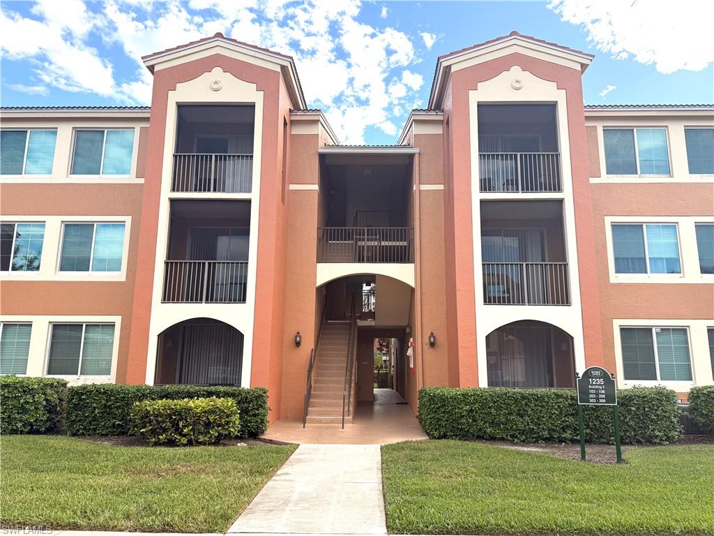 1235 Reserve WAY # 5