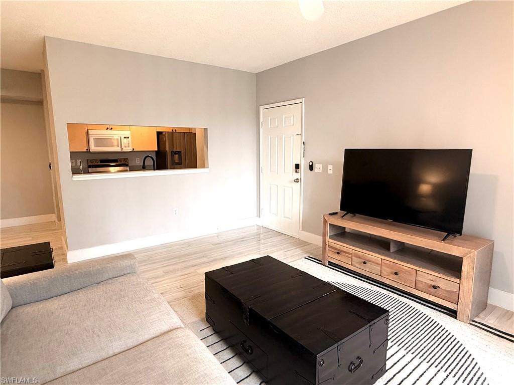 1235 Reserve WAY # 5