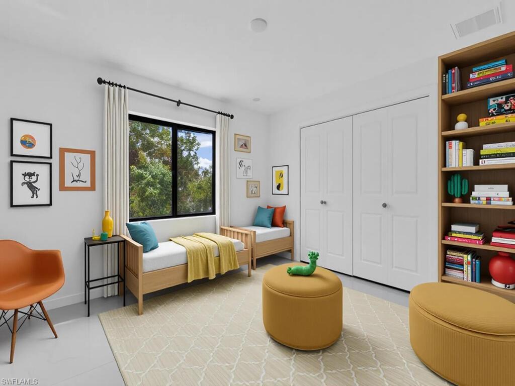 4956/4958 LEONARD BLVD S